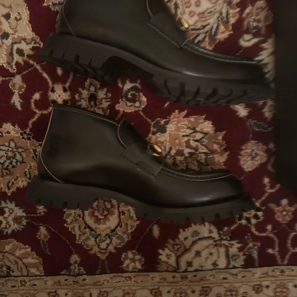🌺SOLD🌺Gucci Black Horsebit Boots with Gold Buckle - Picture 10 of 17